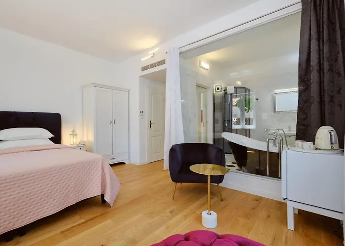Captain' S Villa Boutique Hotel