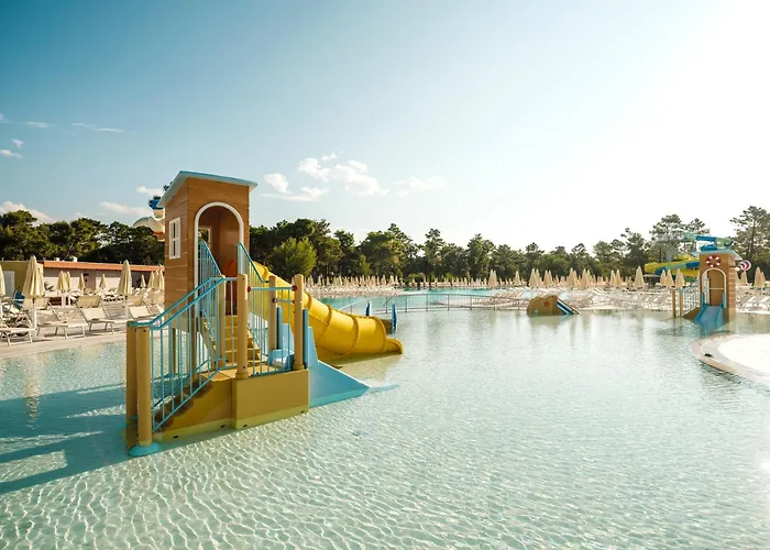 Zaton Holiday Resort Camping Homes